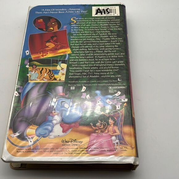 Walt‎ Disney Aladdin VHS Black Diamond Classics Clamshell - Picture 2 of 3